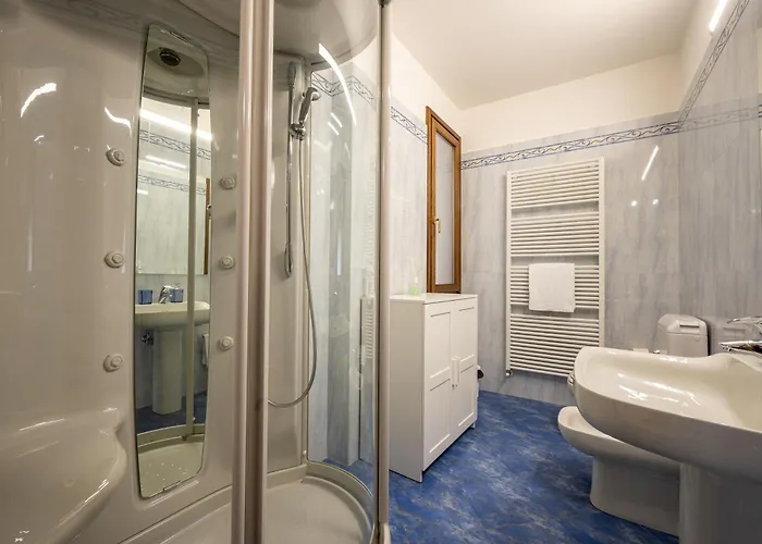 Two Bedroom With Garage - Larihome A56 公寓