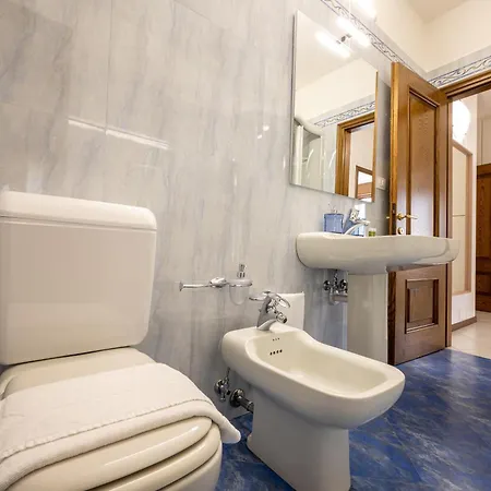 Apartament Two Bedroom With Garage - Larihome A56 Dongo