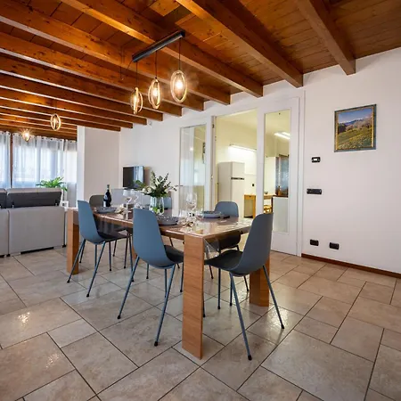 Two Bedroom With Garage - Larihome A56 * Dongo