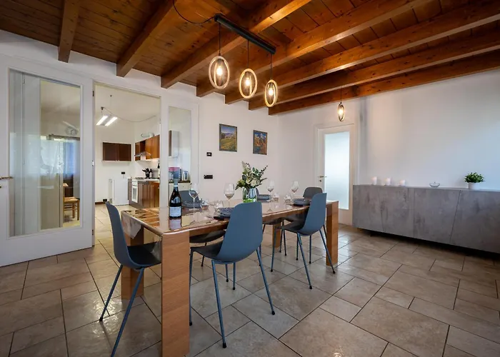 Apartament Two Bedroom With Garage - Larihome A56